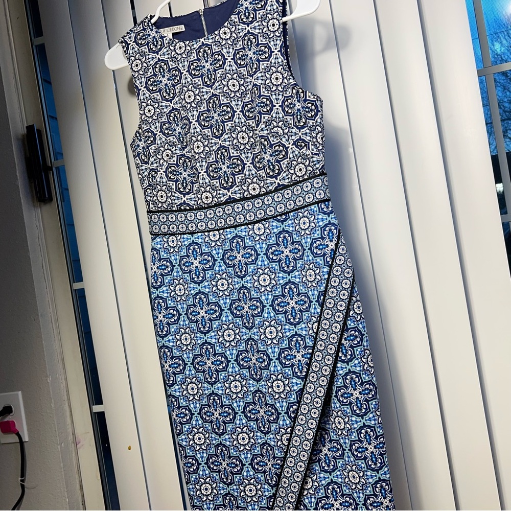MAGGY LONDON sleeveless dress blue and white‎ back zipper size 4 cocktail party - Picture 4 of 7